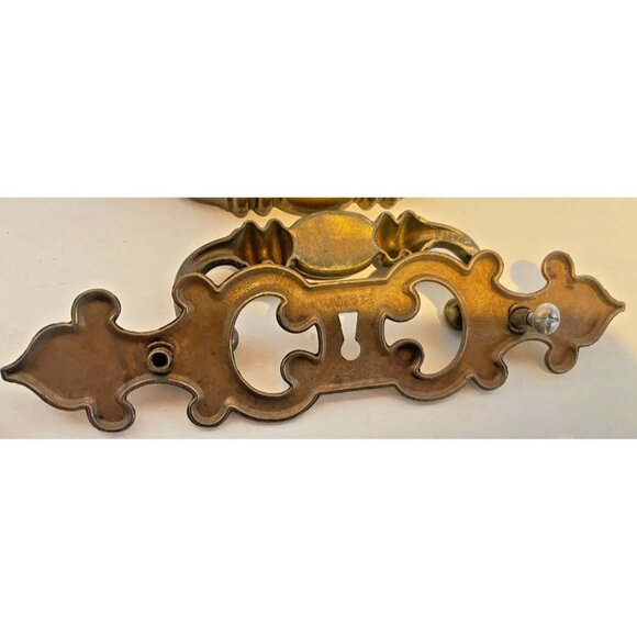 4 Vintage Brass Architectural Salvage Drawer Pulls Hardware USA No. 28322 Ornate - Picture 6 of 8